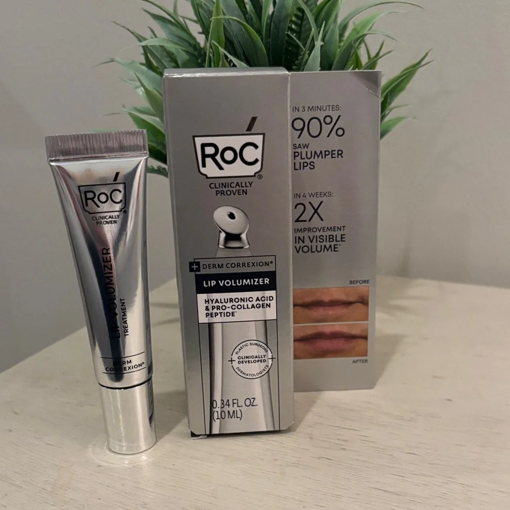 NEW RoC Derm Correxion Lip Volumizer Collagen Peptides Hyaluronic Acid